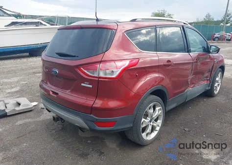 2015 Ford Escape Titanium z USA, uszkodzony, nr VIN 1FMCU9J98FUB28955